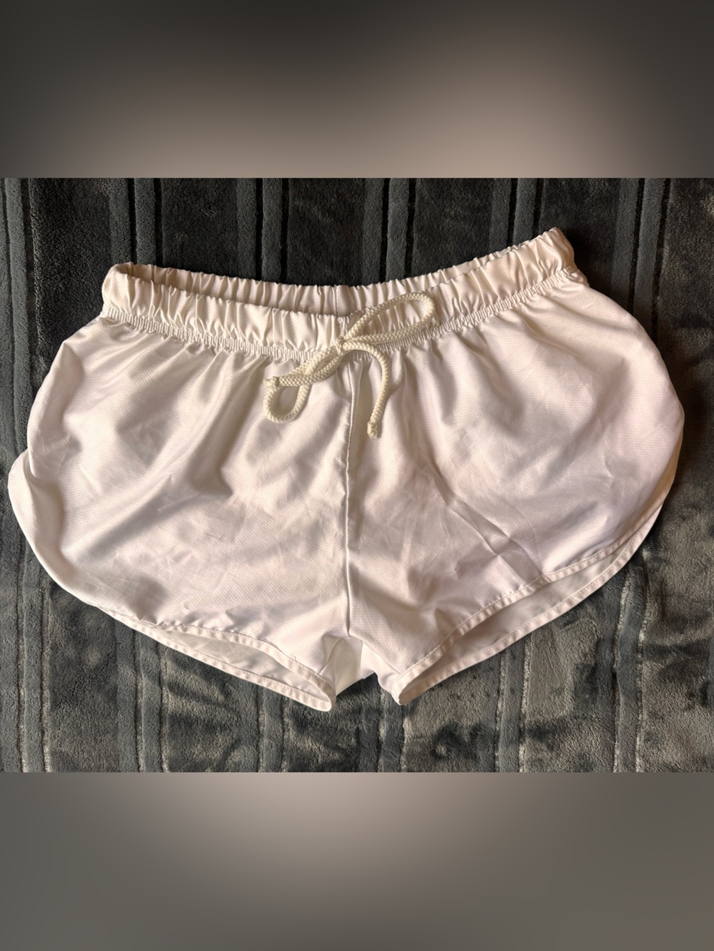 Vintage rufskin style White Elastic Waist Athletic swim shorts size medium